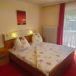 Haus Elena 3* Lainach