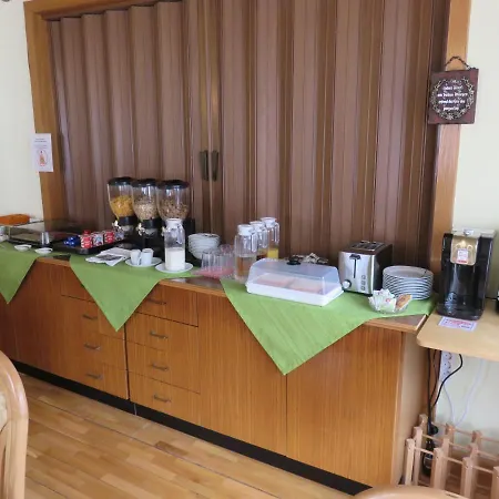 Bed & Breakfast Haus Elena Lainach