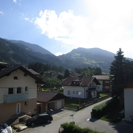 Haus Elena Bed & Breakfast