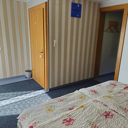 Haus Elena Bed and breakfast Lainach