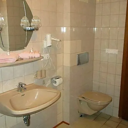 Bed & Breakfast Haus Elena 3*