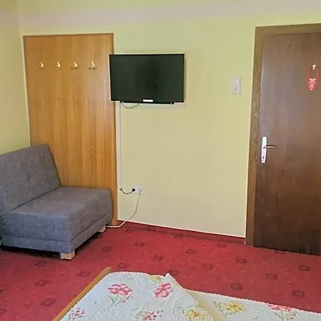 Haus Elena Bed & Breakfast 3*