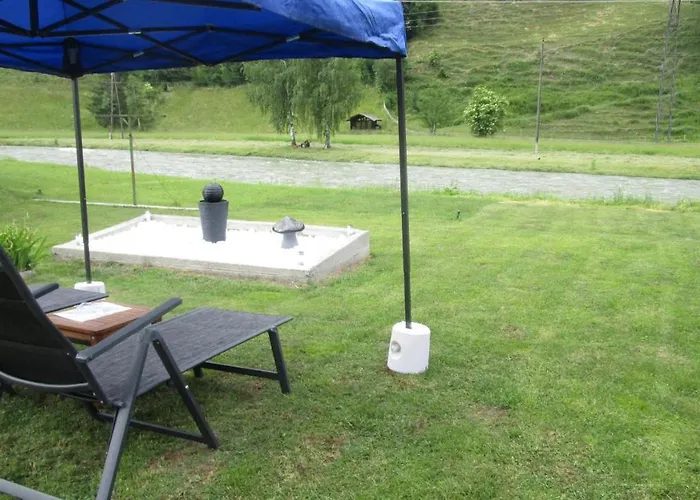 לינה וארוחת בוקר Haus Elena